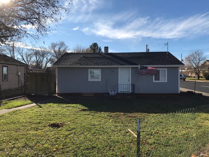 1510 Filer Ave E - Photo 2 of 6