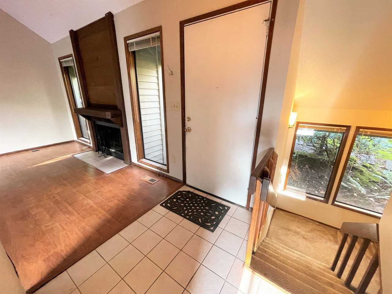 6446 - 6448 SW Raab Rd - Photo 3 of 18