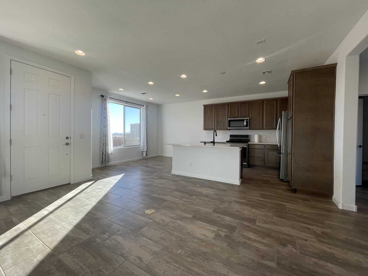 5001 Wheeler Ln - Photo 2 of 13