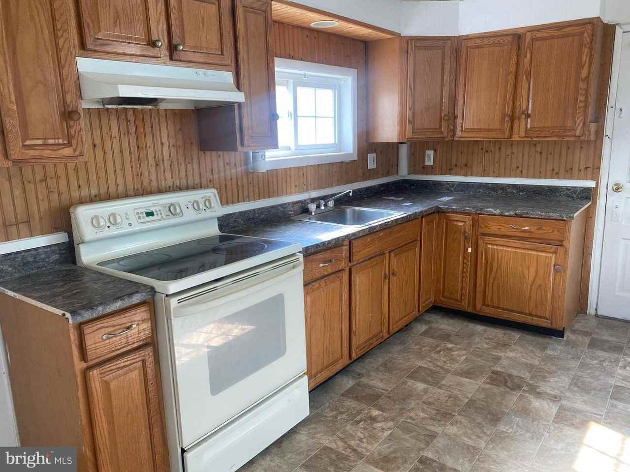 316 Walnut Street - Photo 5 of 24