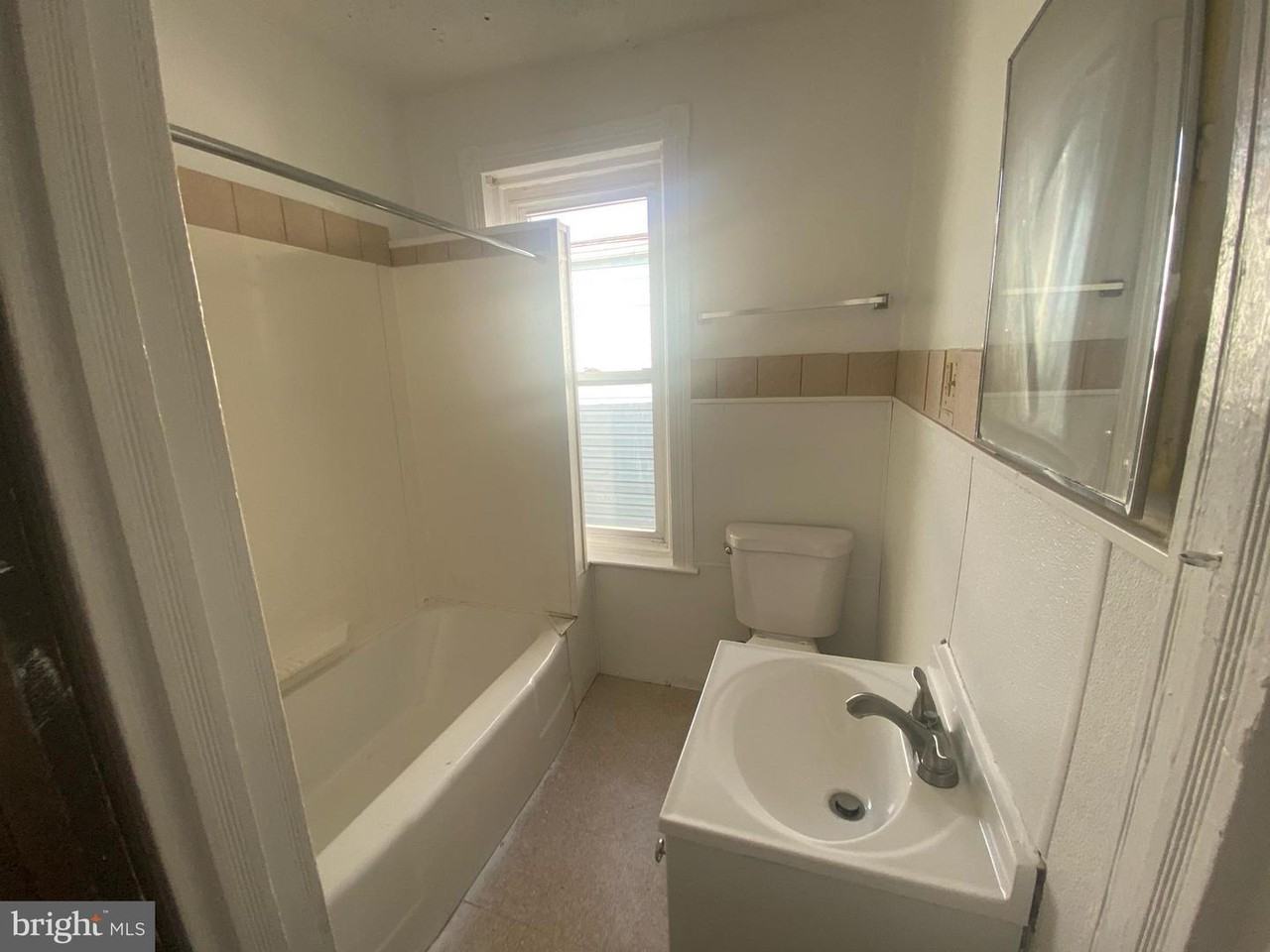 316 Walnut Street - Photo 6 of 24