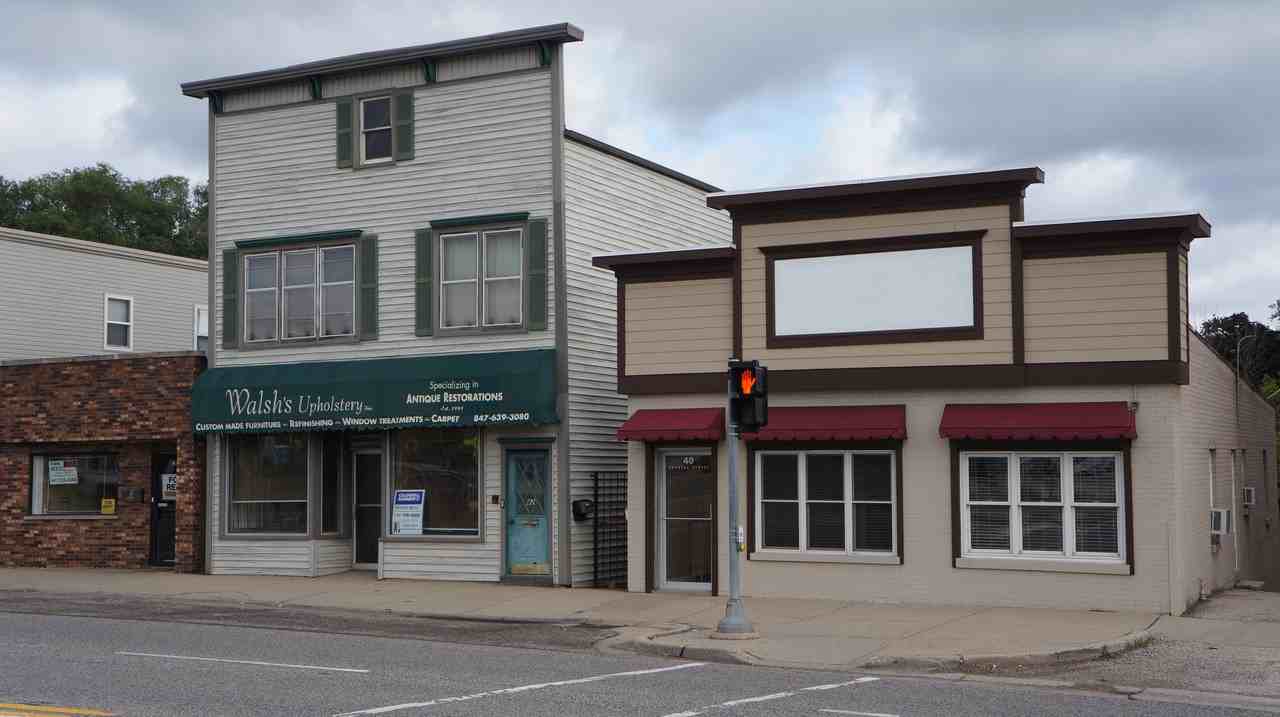 40 Crystal St - Photo 2 of 14