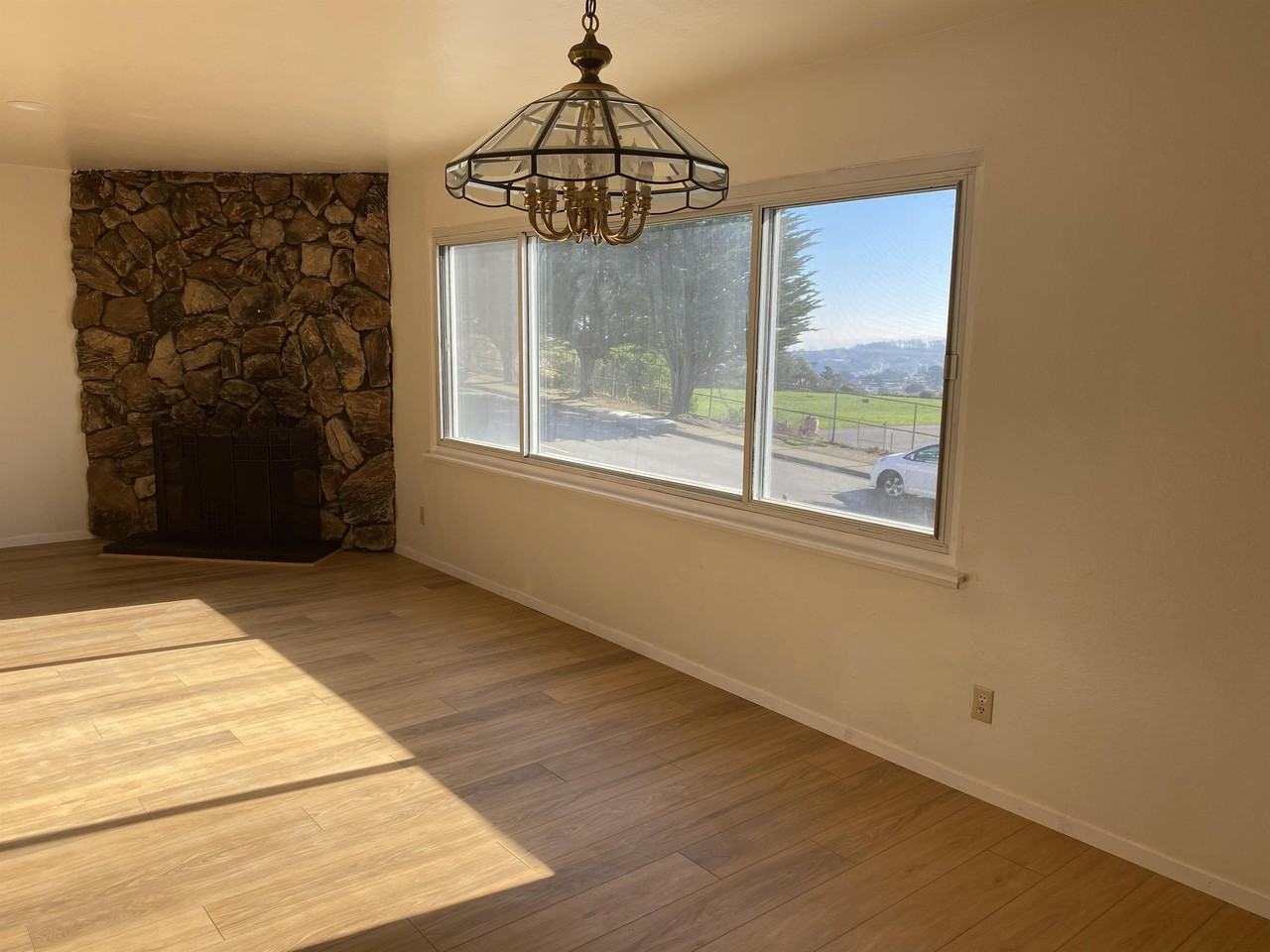 256 Warwick St #1 - Photo 3 of 19