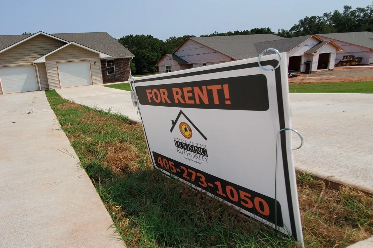 1179 Kakile Crossing - Photo 2 of 14