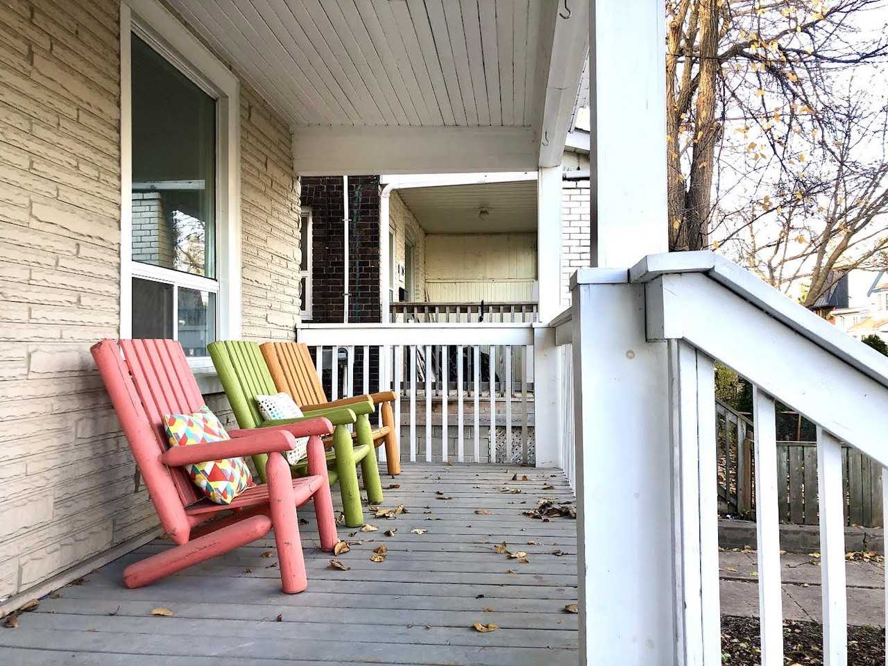 Queen and Coxwell - Photo 2 of 5