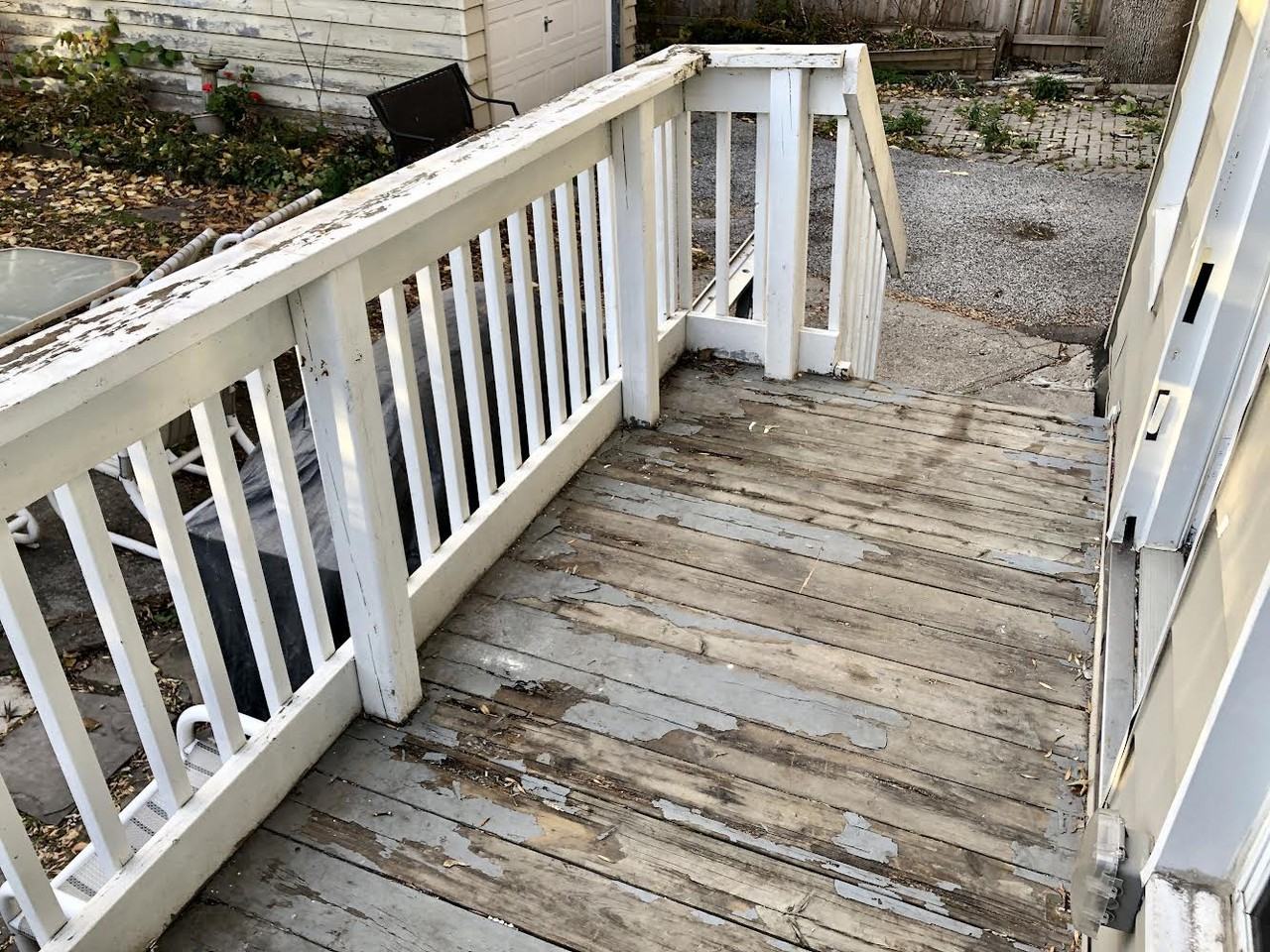 Queen and Coxwell - Photo 3 of 5