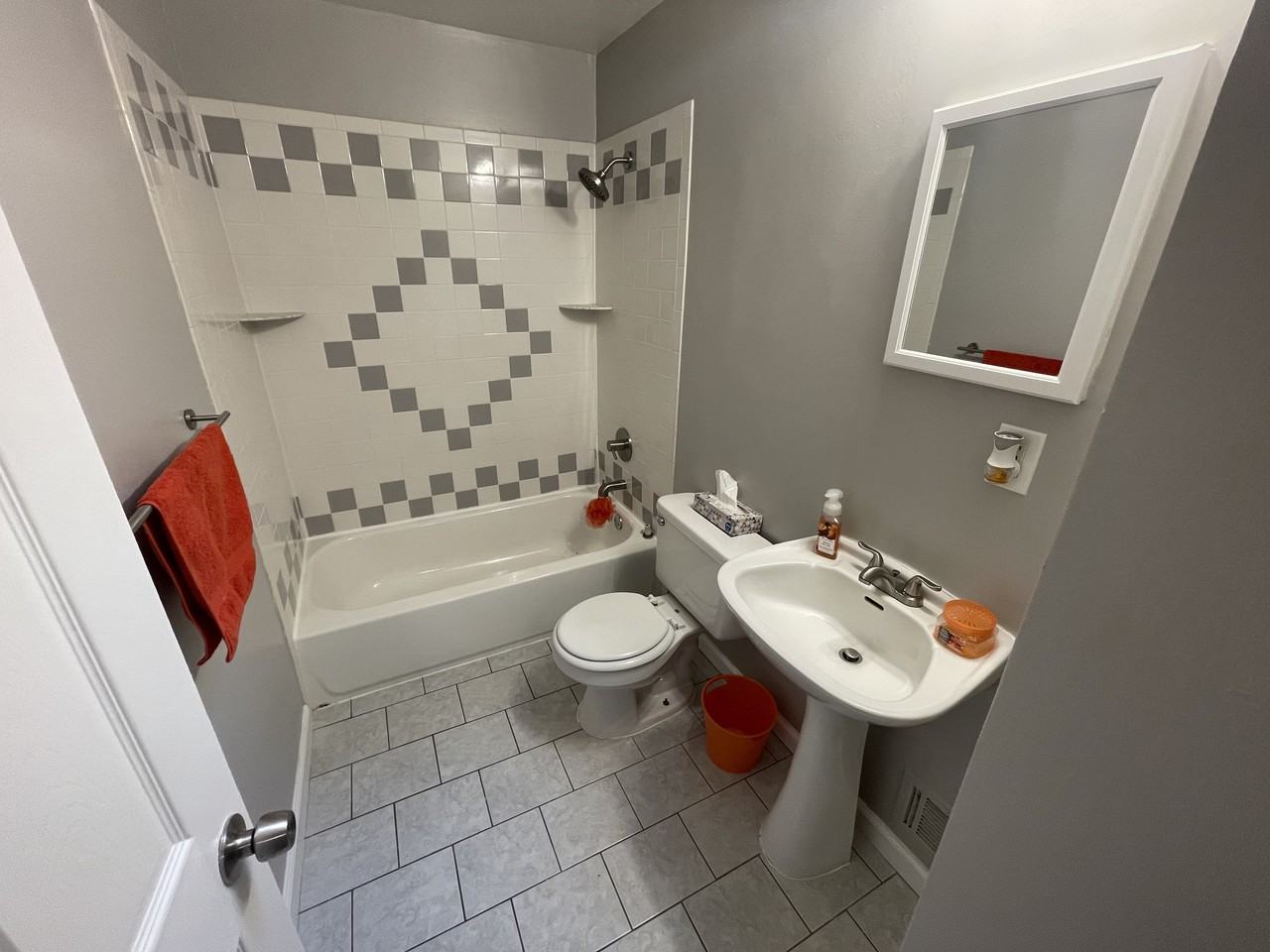 4035 Saint Monica Dr - Photo 2 of 17