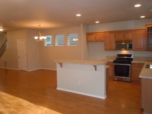 1625 SW Wright Pl - Photo 3 of 21