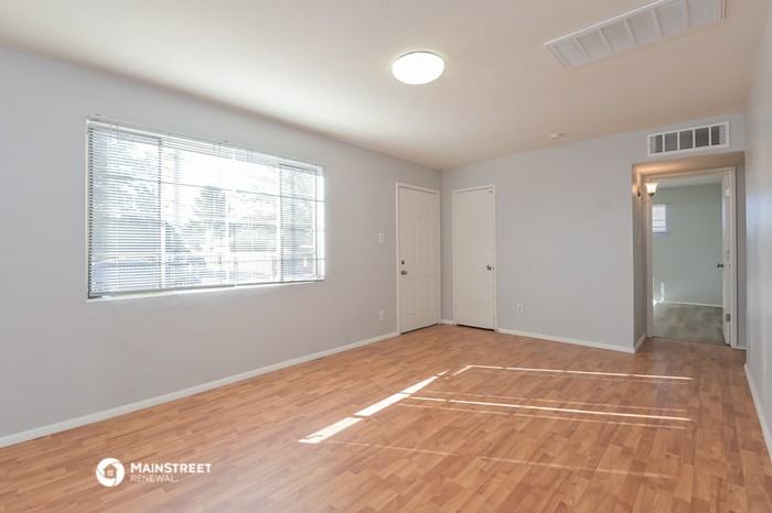 950 W Calle Milu - Photo 3 of 16