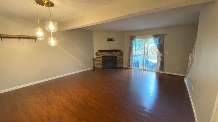 8366 Cliffthorne Way - Photo 3 of 17