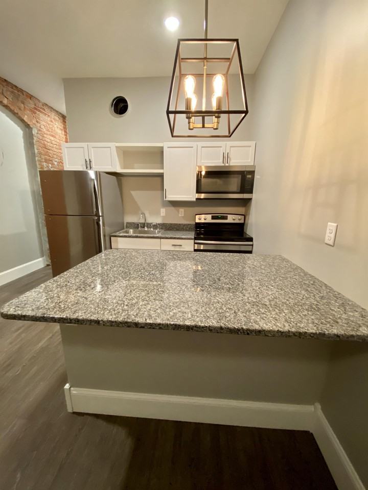 201 201 West Avenue - 3 #3 - Photo 2 of 13