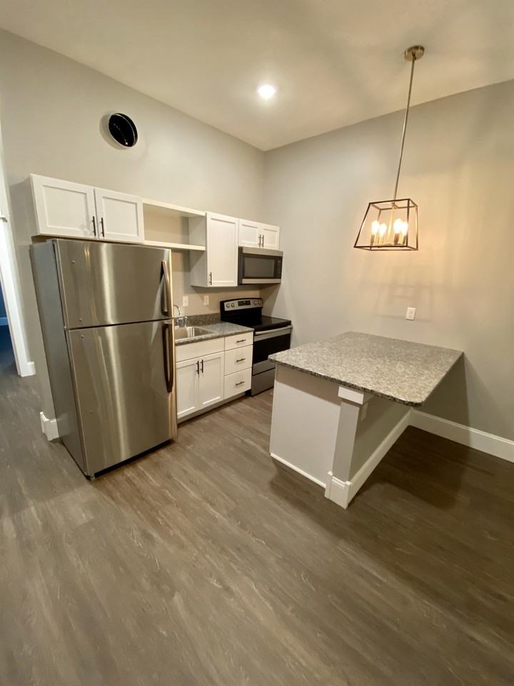 201 201 West Avenue - 3 #3 - Photo 3 of 13