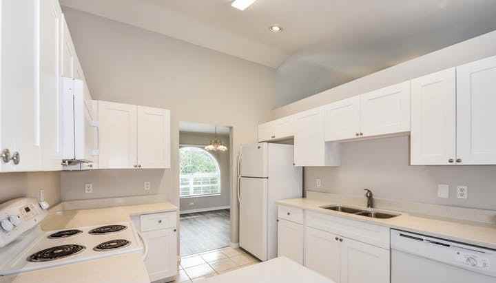 3439 Imperial Manor Way - Photo 2 of 18