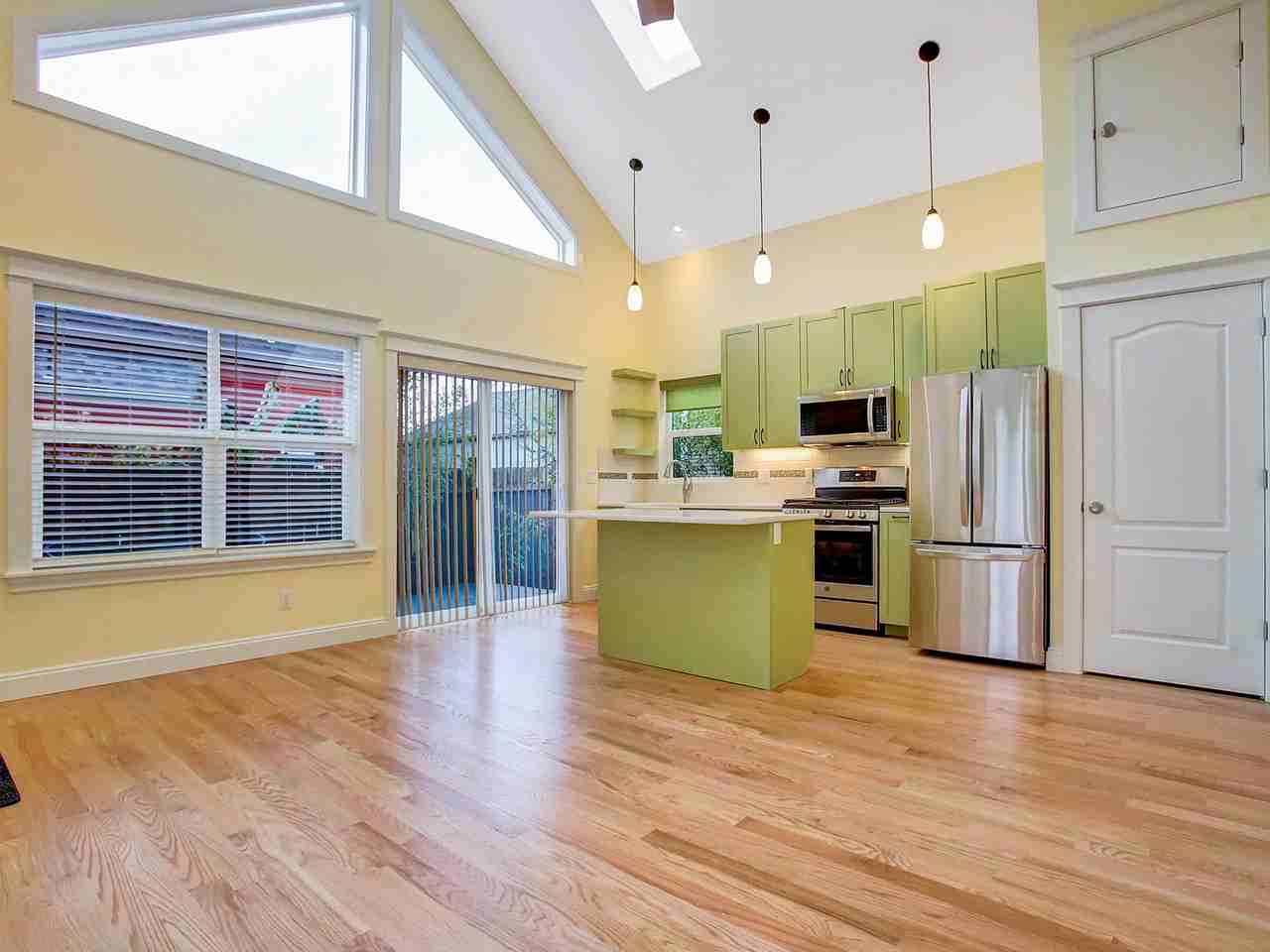 3622 Northeast 12th Avenue - Photo 2 of 17