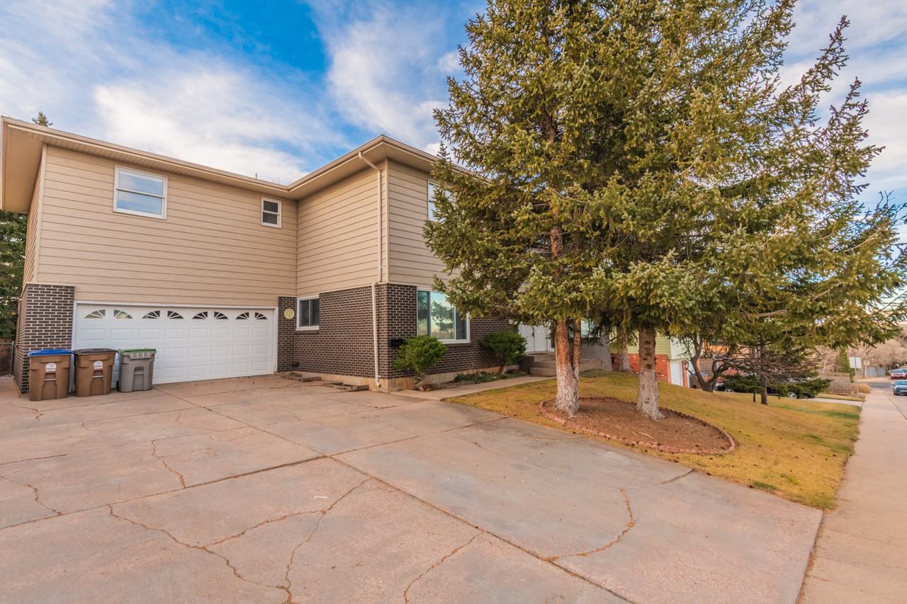 1312 E Baker St #1 - Photo 2 of 11