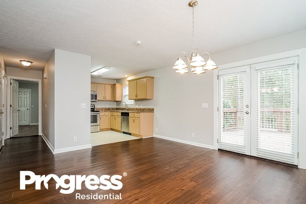 103 Rockton Ct - Photo 6 of 17