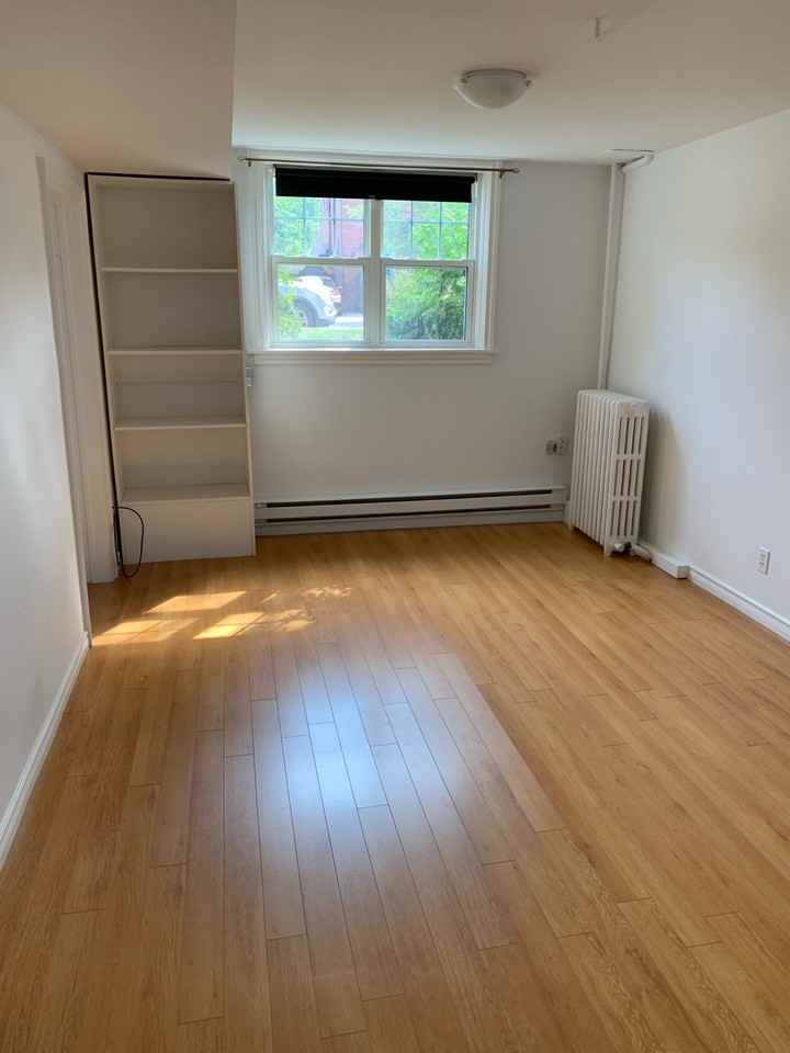 56 Emerald Cres - Photo 2 of 4