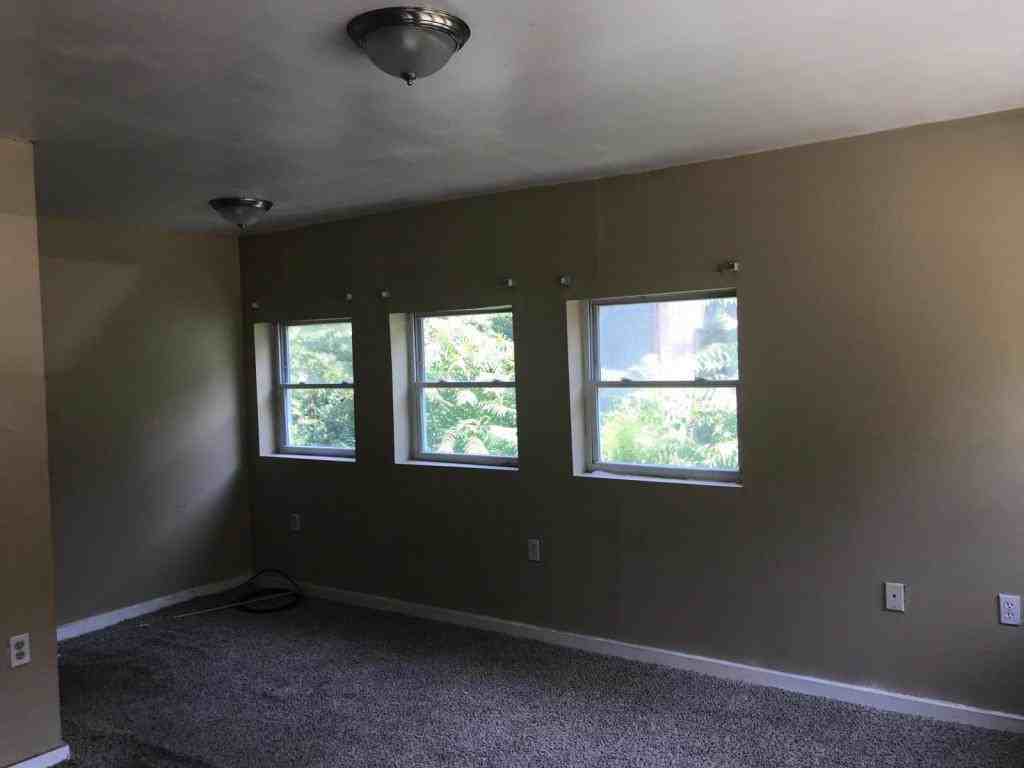 2243 Edmund Ave - Photo 2 of 11