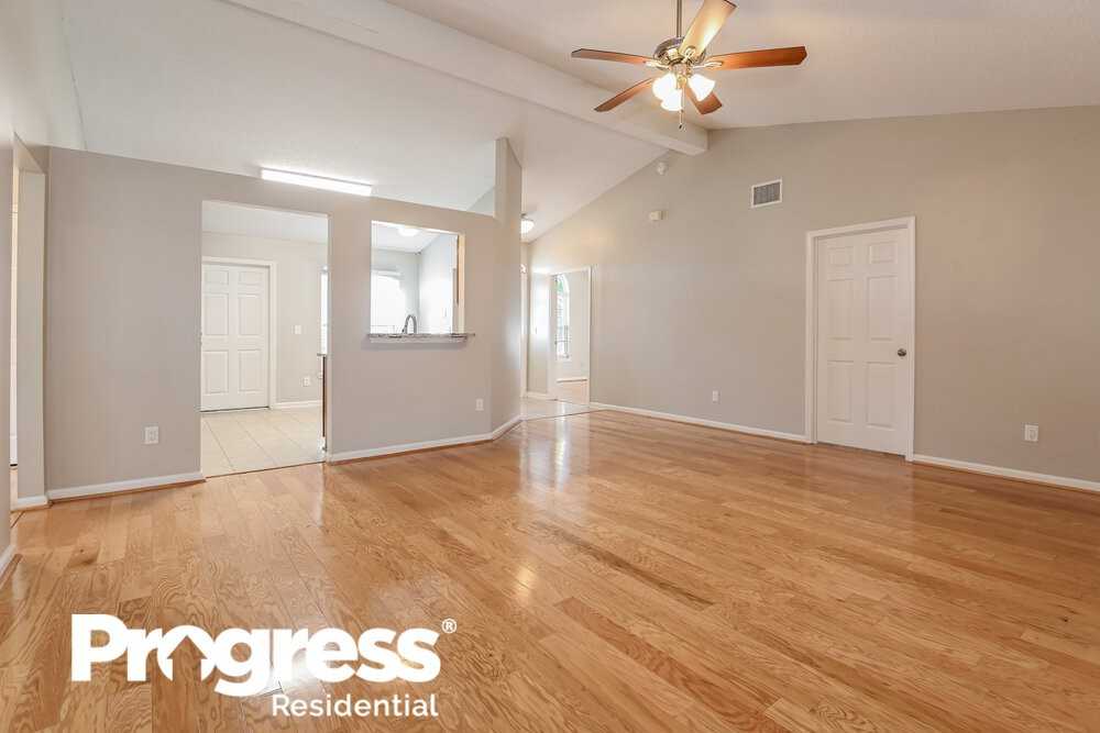 5421 Cumberland Forest Ln - Photo 3 of 16