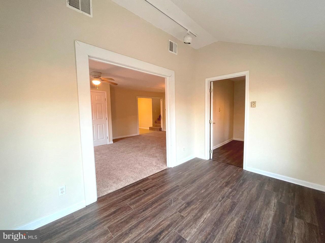 13065 13065 Neale Sound Marina Place - Photo 3 of 24