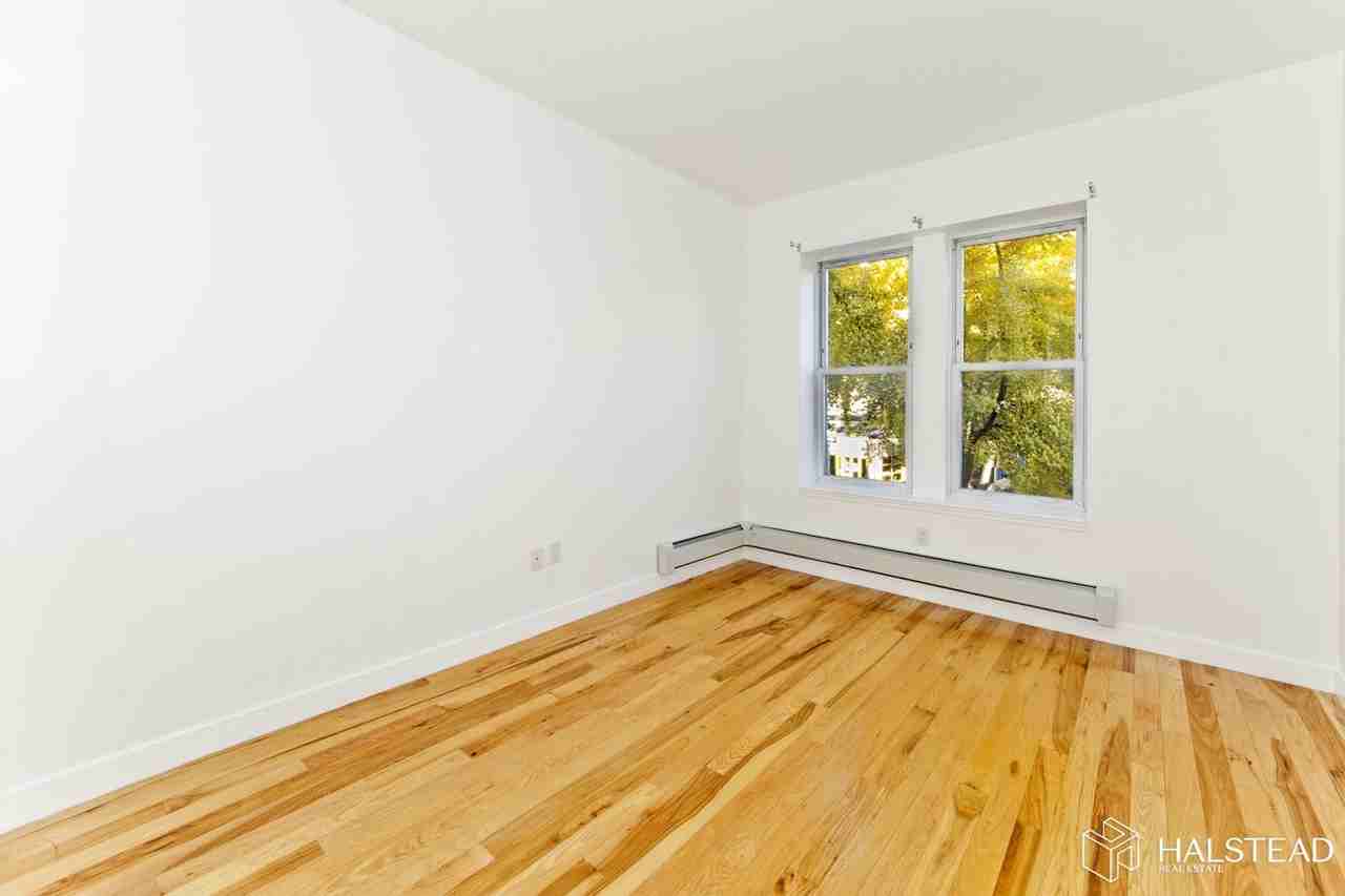 142 Court St #3 - Photo 2 of 7