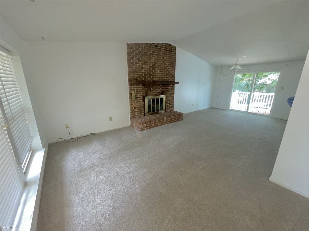 3437 Gemini Dr - Photo 2 of 10