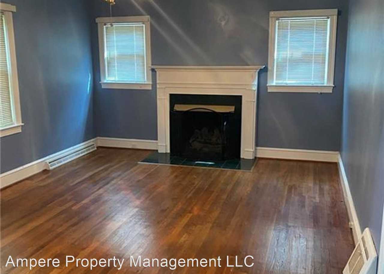 3216 S Main St - Photo 2 of 17