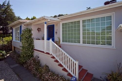 134 Auburn St - Photo 2 of 17