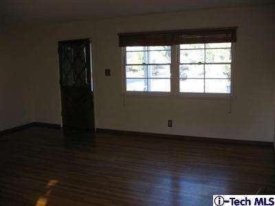 2672 Doolittle Ave - Photo 2 of 11