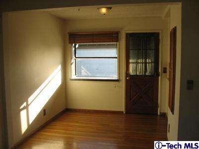 2672 Doolittle Ave - Photo 3 of 11