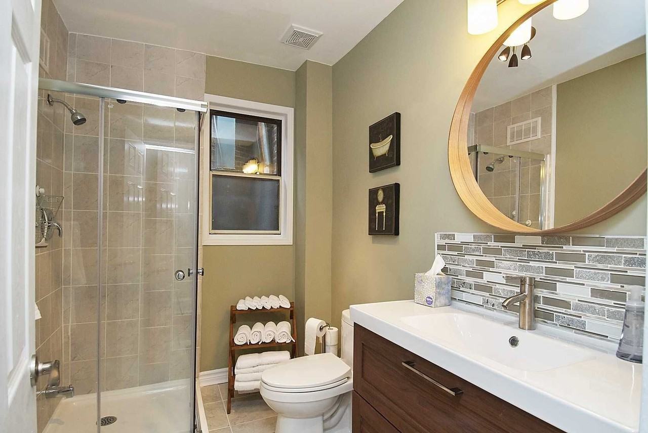 1576 Queen St W - Photo 3 of 15