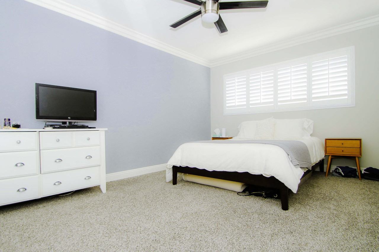 Rose Avenue - Photo 7 of 14