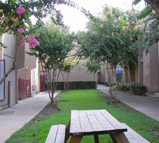 9445 Arroyo Verda Dr D60 - Photo 2 of 4