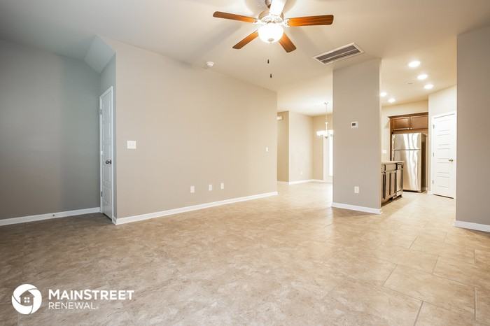 111 Chyntara Dr - Photo 2 of 15