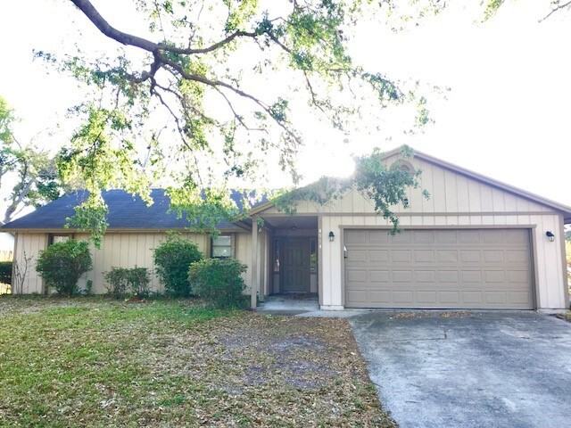 4914 Carodoc Cir - Photo 2 of 24