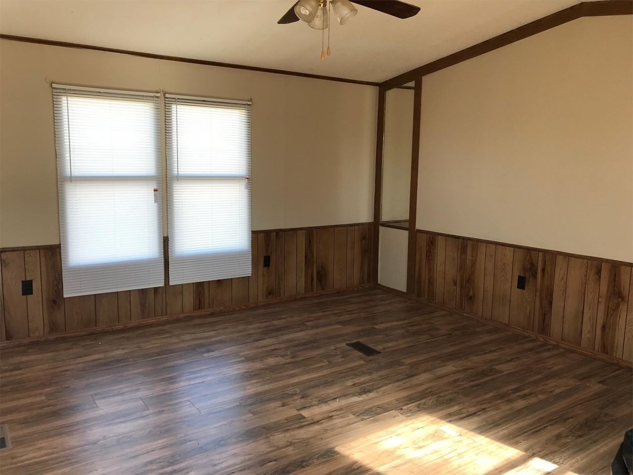 10916 County Road 1515 #10916 - Photo 2 of 16