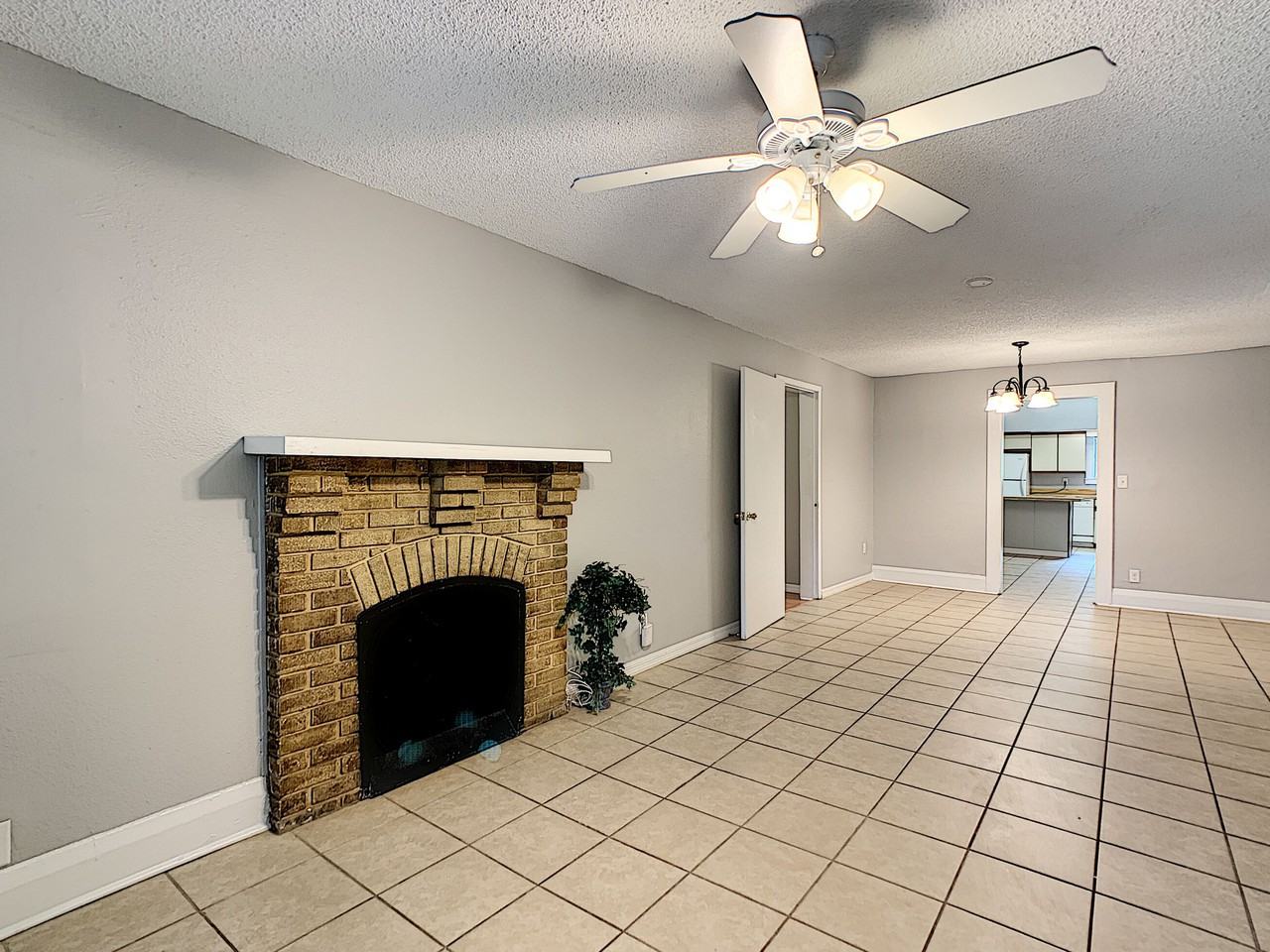 1839 Salem Rd - Photo 2 of 13