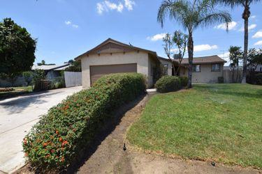 2794 Saint Elmo Dr - Photo 2 of 17