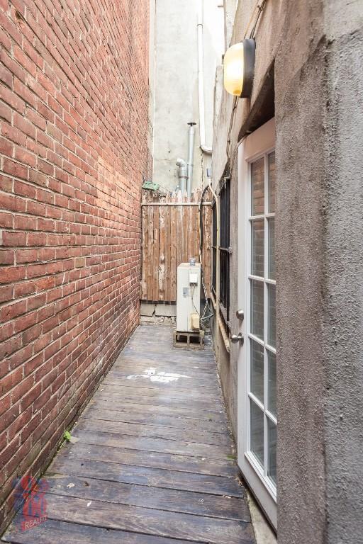 1st Ave #1A - Photo 5 of 7