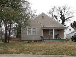 featured image of 1710 W Arrowhead Pl #1