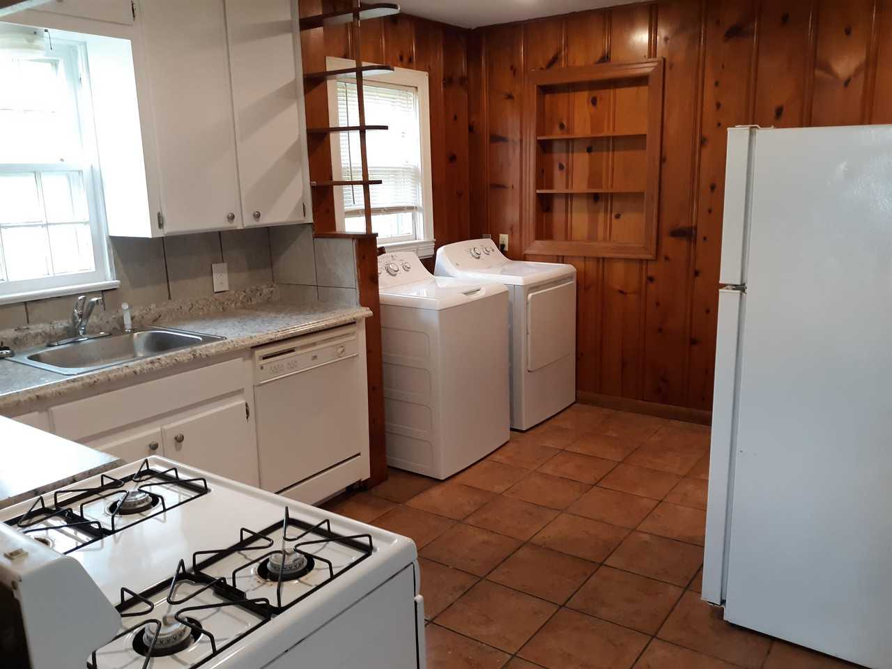 1710 W Arrowhead Pl #1 - Photo 3 of 9