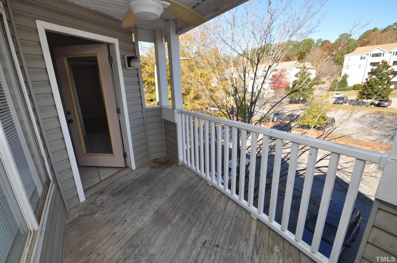 1331 Crab Orchard Dr - Photo 6 of 32