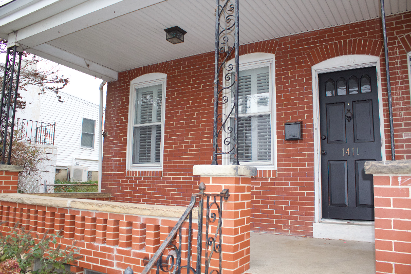 1411 Oak St - Photo 2 of 16