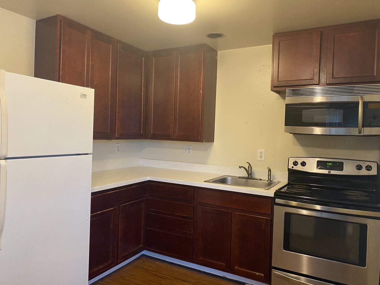 1619 Chestnut St #5 - Photo 3 of 8