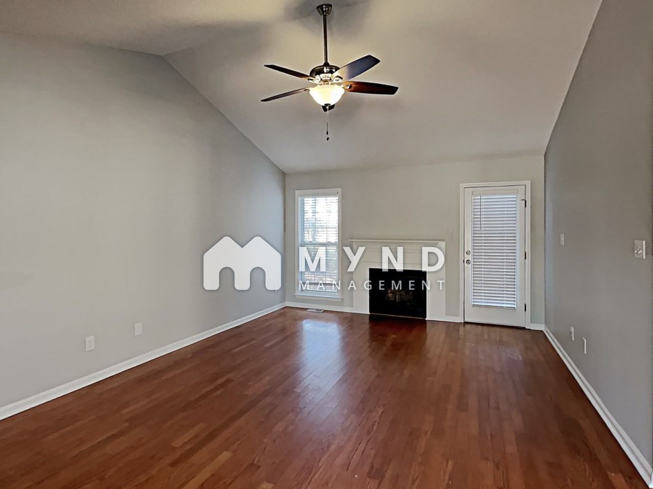 130 S Woodstone Dr - Photo 2 of 17