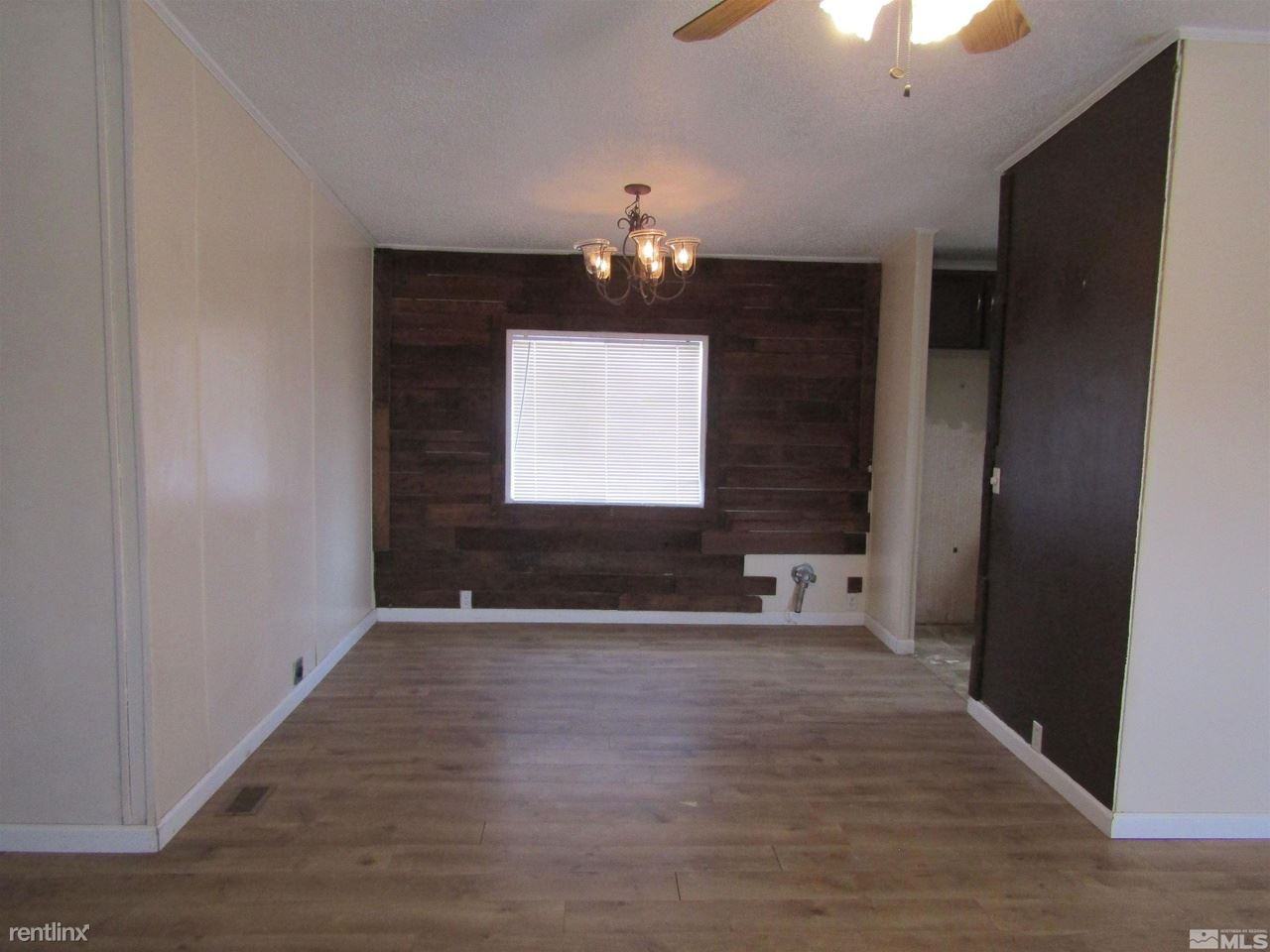 1 Spence Ln - Photo 3 of 6