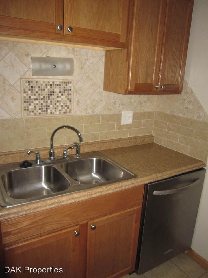 N111 W15833 Vienna Court - Photo 2 of 8