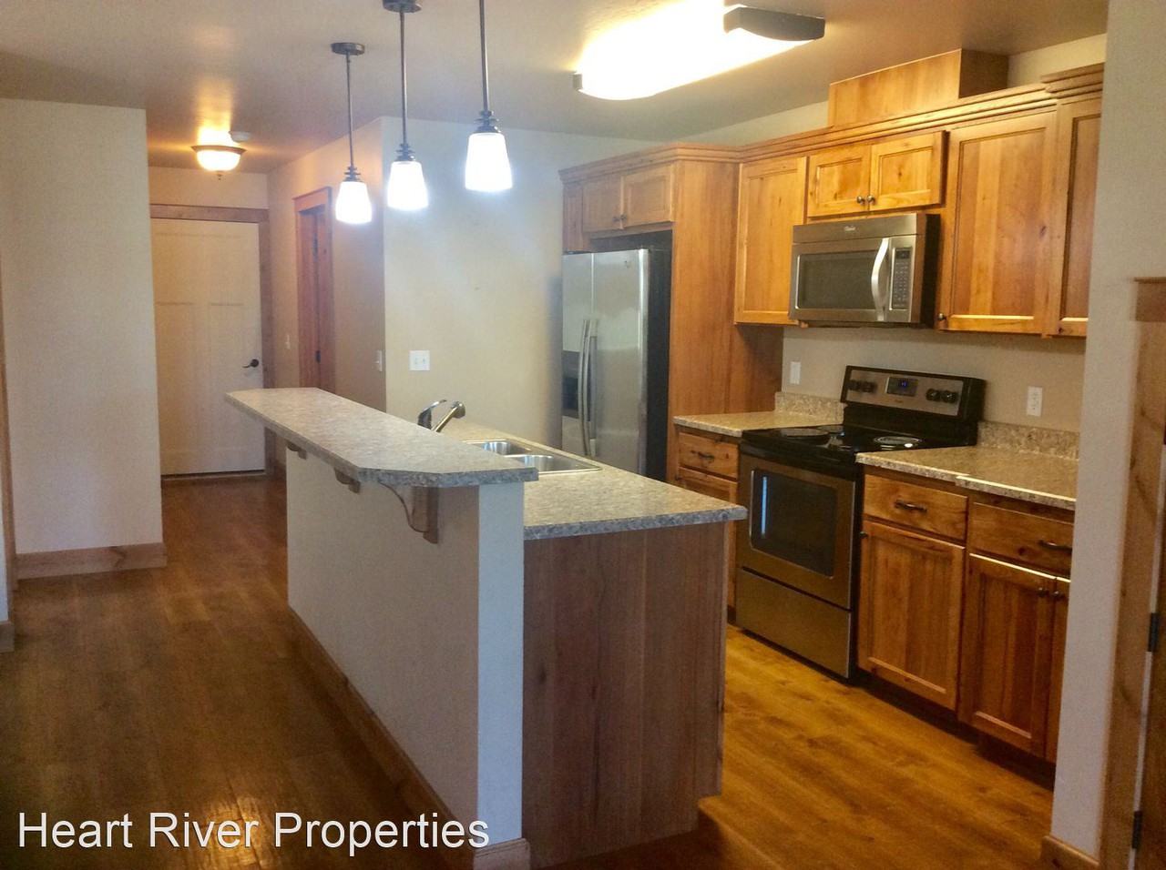 106 Central Ave - Photo 2 of 9