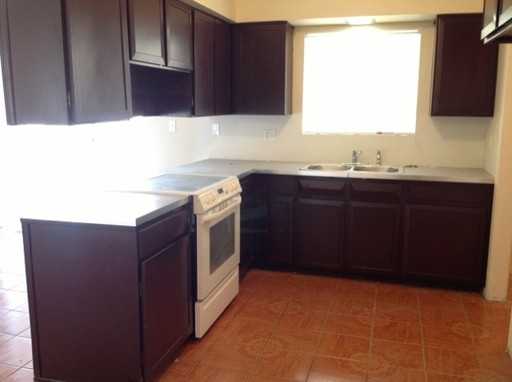 4123 W Orangewood Ave - Photo 2 of 17