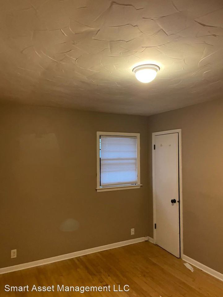 10442 W Caldwell Ave - Photo 3 of 3